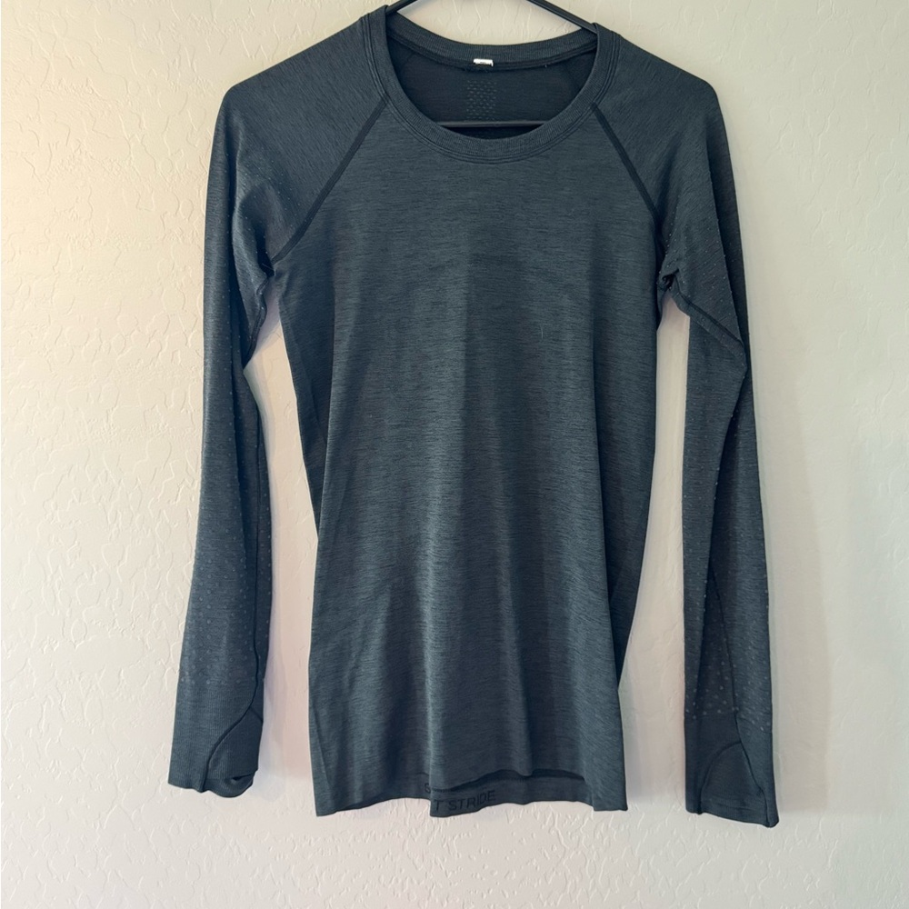 Lululemon Charcoal Long Sleeve Athletic Top